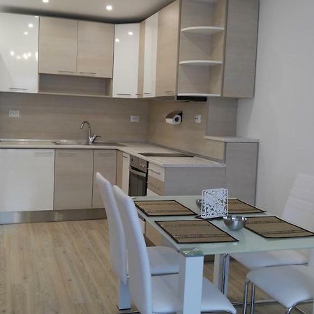 Modern Apartment Sofia Center Exterior photo