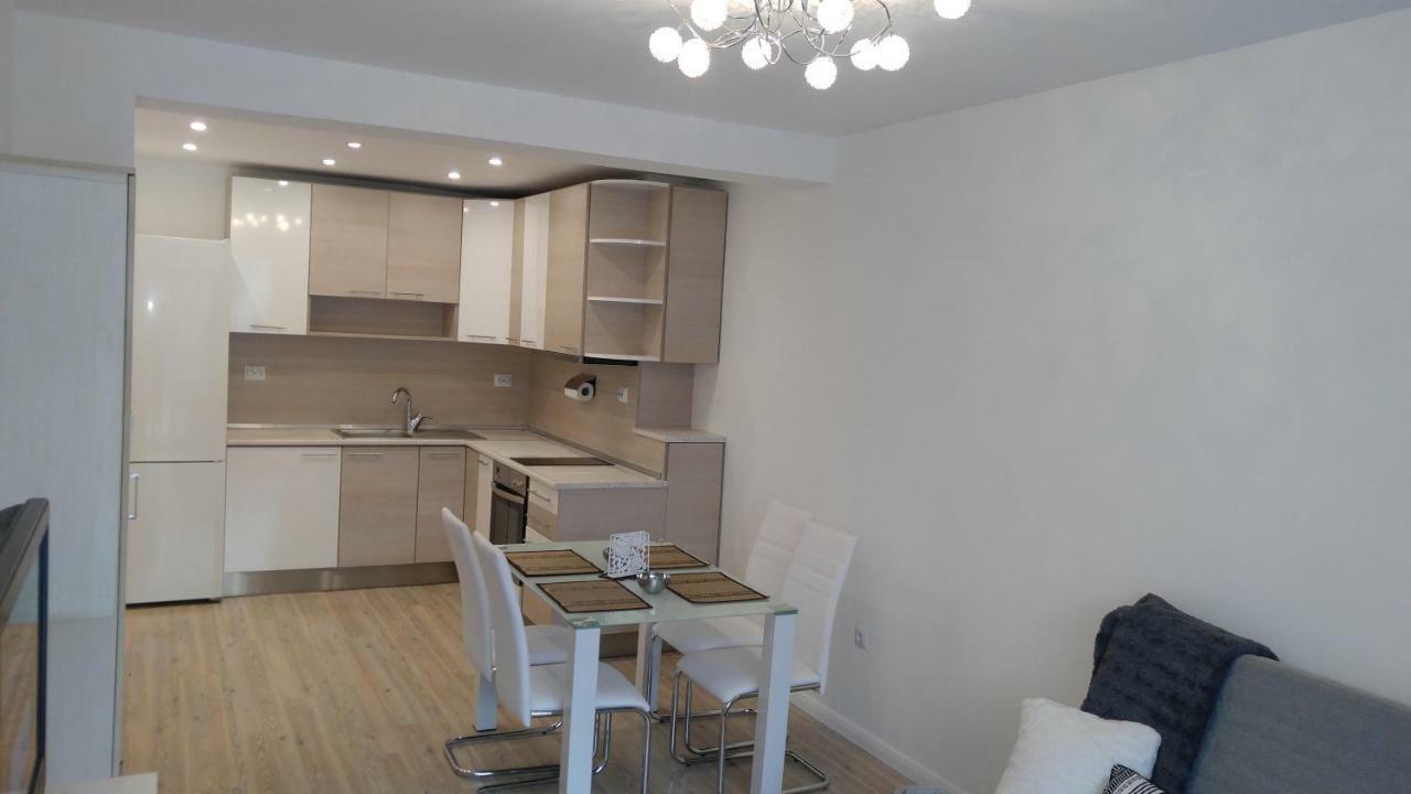 Modern Apartment Sofia Center Exterior photo