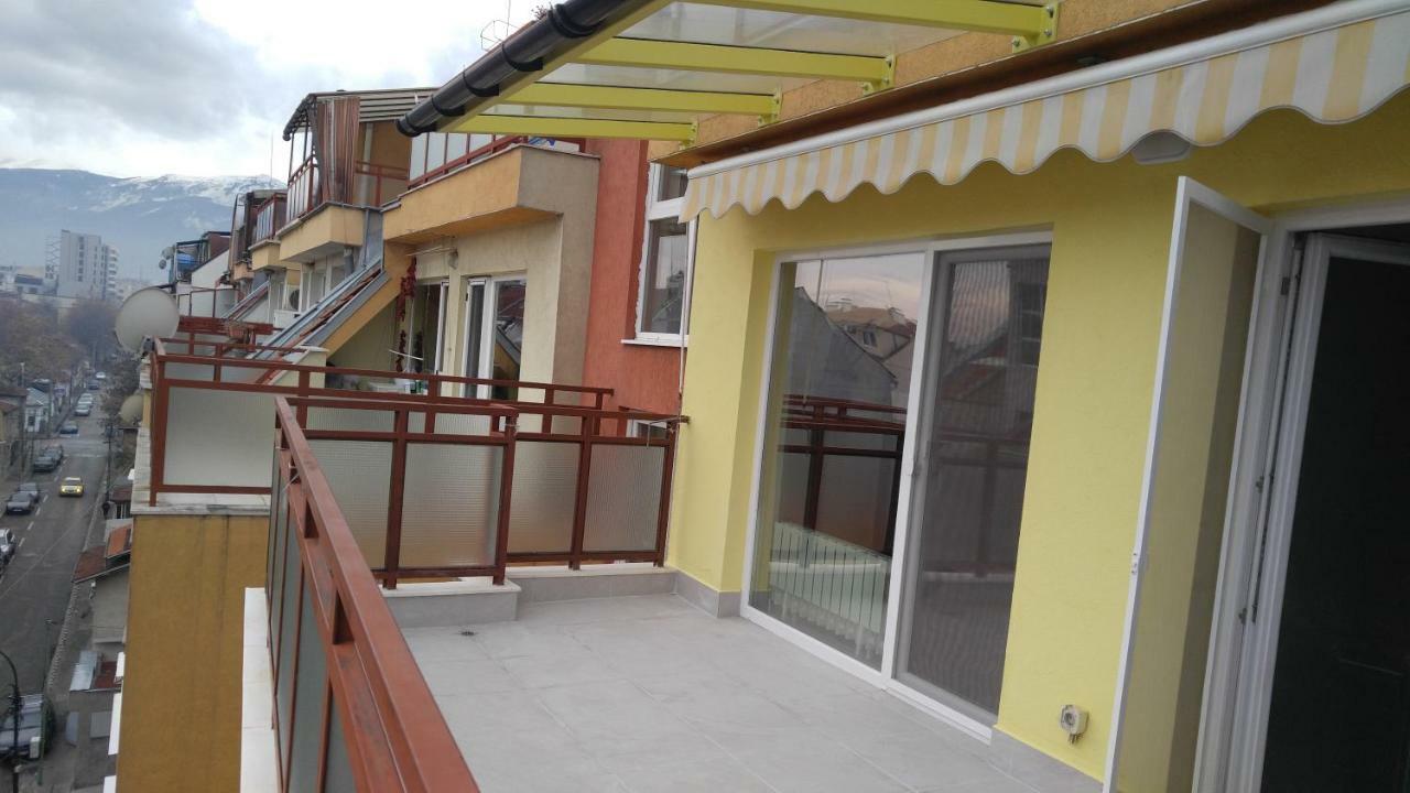 Modern Apartment Sofia Center Exterior photo