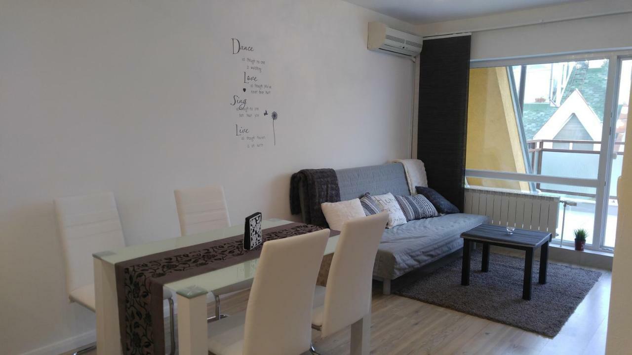Modern Apartment Sofia Center Exterior photo